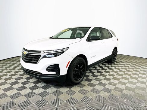 Used 2024 Chevrolet Equinox LS w/ LS Convenience Package image 6