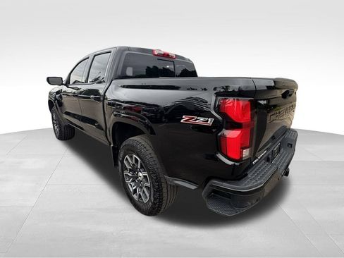 Used 2025 Chevrolet Colorado Z71 AWD/4WD image 14