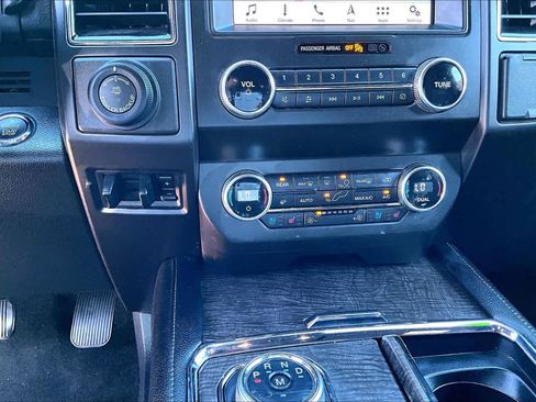 Used 2019 Ford Expedition Max Limited w/ Special Edition Package image 32