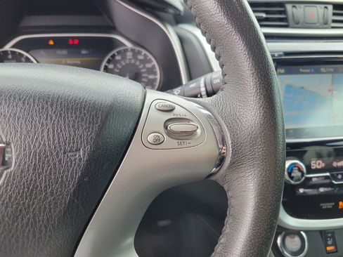 Used 2017 Nissan Murano SV w/ Premium Plus Package image 13