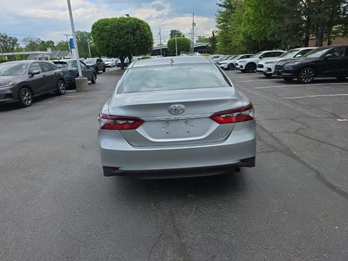 Used 2021 Toyota Camry LE FWD image 7