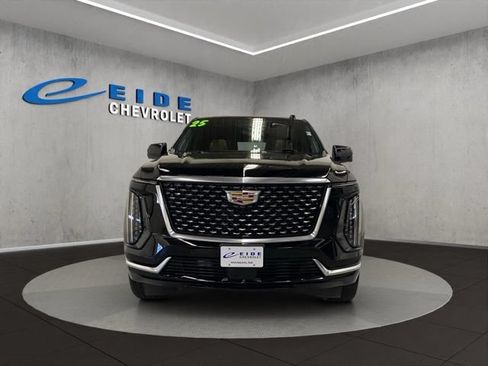Used 2025 Cadillac Escalade Premium Luxury w/ Touring Package AWD/4WD image 11