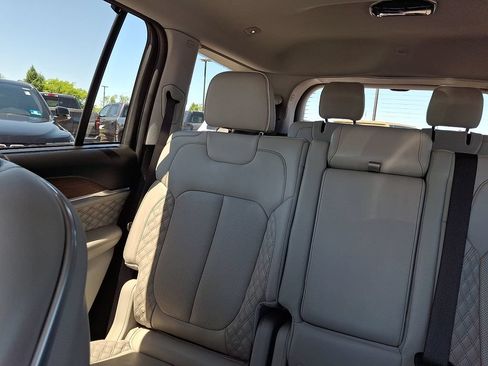 Used 2022 Jeep Grand Cherokee L Summit w/ Advanced Protech Group IV AWD/4WD image 19