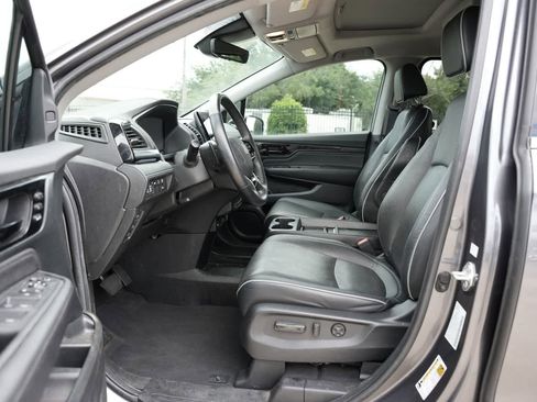 Used 2023 Honda Odyssey Elite image 14