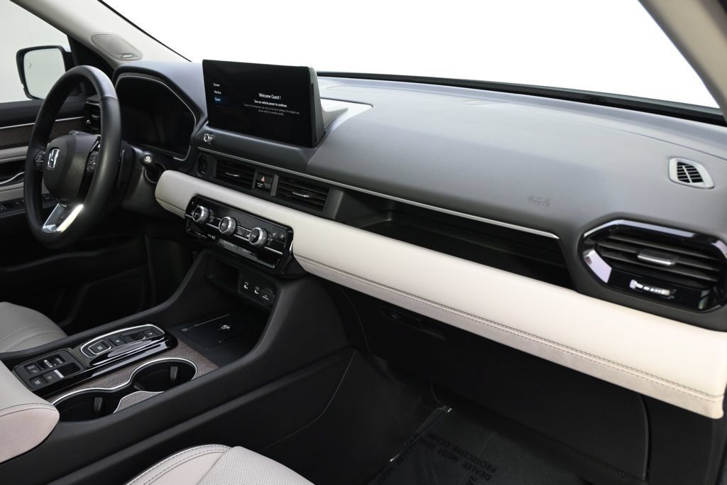 Used 2026 Honda Pilot Elite image 15