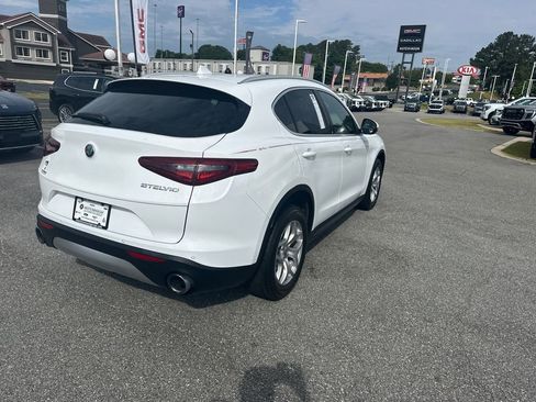 Used 2019 Alfa Romeo Stelvio AWD image 7