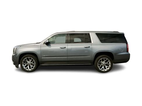 Used 2018 GMC Yukon XL Denali w/ Denali Ultimate Package AWD/4WD image 3