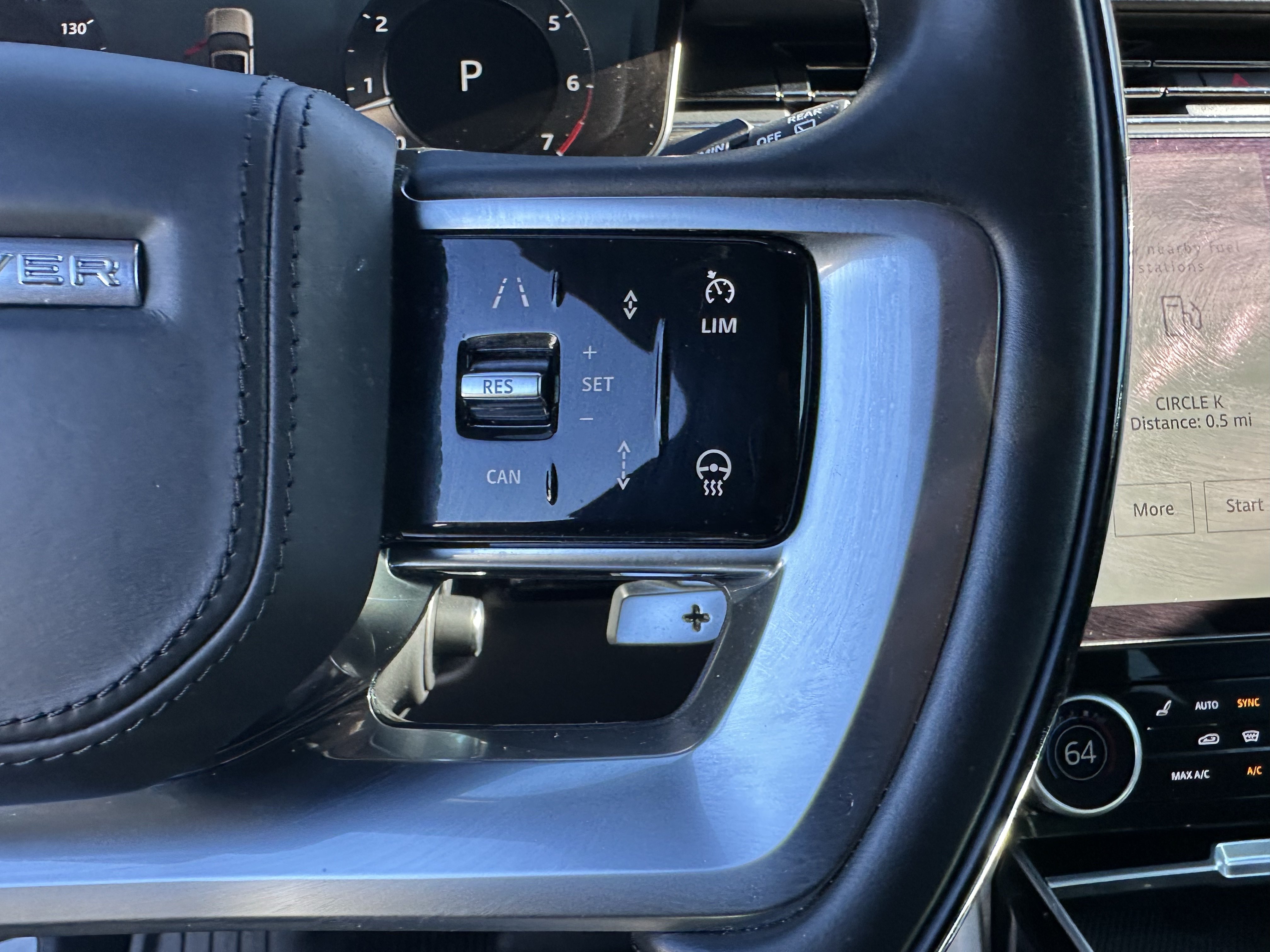 Certified 2023 Land Rover Range Rover SE AWD/4WD image 32