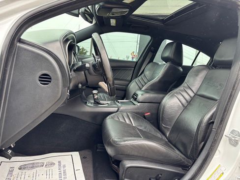 Used 2019 Dodge Charger SRT Hellcat w/ Navigation & Travel Group image 13