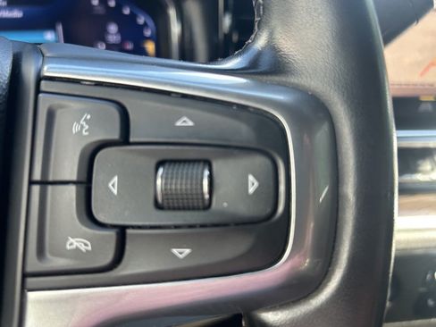 Used 2024 Chevrolet Silverado 1500 LT AWD/4WD image 29