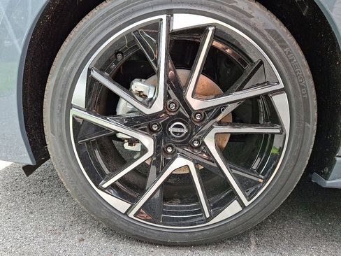 New 2025 Nissan Sentra SR w/ SR Premium Package image 4