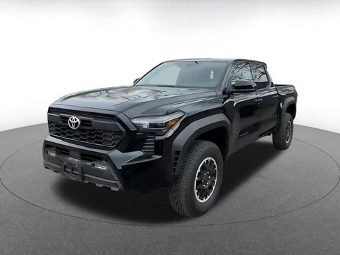 Used 2025 Toyota Tacoma TRD Off-Road AWD/4WD image 7