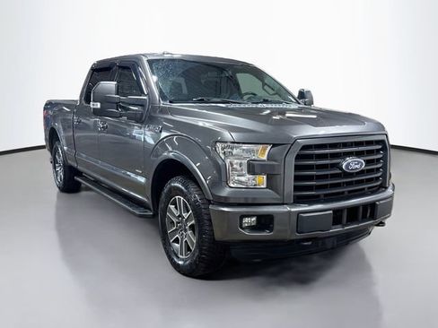 Used 2015 Ford F150 XLT w/ Equipment Group 302A Luxury AWD/4WD image 3