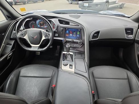 Used 2017 Chevrolet Corvette Stingray Coupe w/ Carbon Flash Badge Package RWD image 22