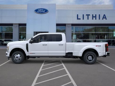 New 2026 Ford F350 Platinum AWD/4WD image 3