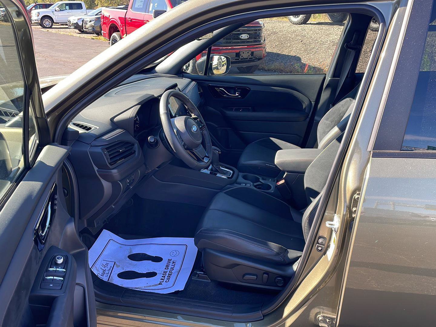 Used 2025 Subaru Forester Touring AWD/4WD image 10