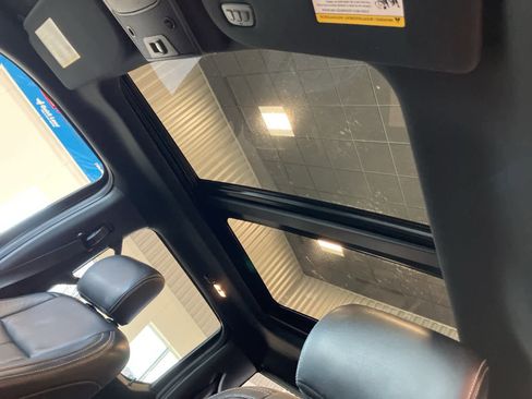 Used 2020 Ford F150 Lariat w/ Equipment Group 502A Luxury image 12