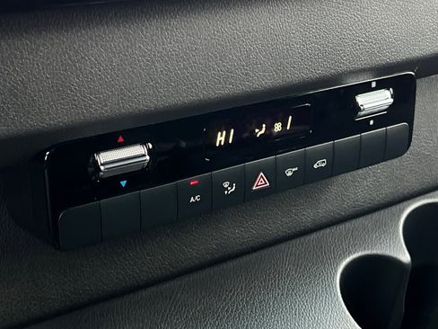New 2025 Mercedes-Benz Sprinter 2500 image 18