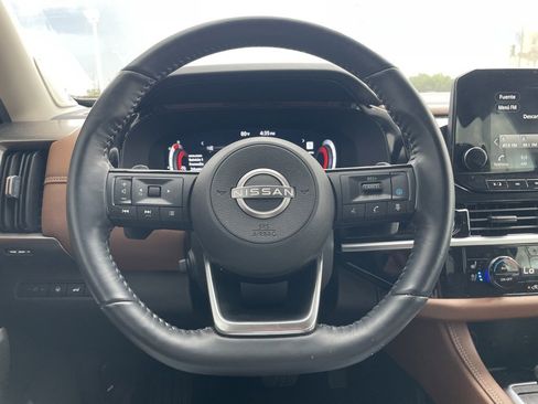 Certified 2024 Nissan Pathfinder Platinum w/ Lighting Package (N92) image 10