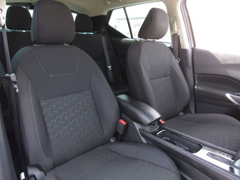 Used 2024 Nissan Kicks SV image 10