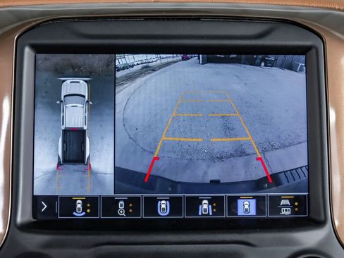 Used 2022 Chevrolet Silverado 3500 High Country w/ Safety Package II image 22