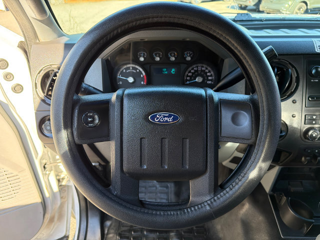 Used 2016 Ford F550 2WD Regular Cab Super Duty image 20
