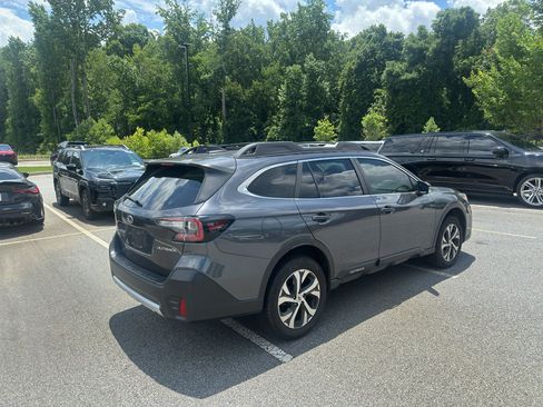 Used 2021 Subaru Outback Limited AWD/4WD image 3