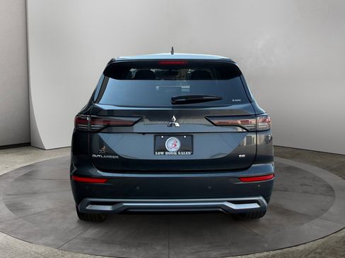 Used 2025 Mitsubishi Outlander SE AWD/4WD image 6