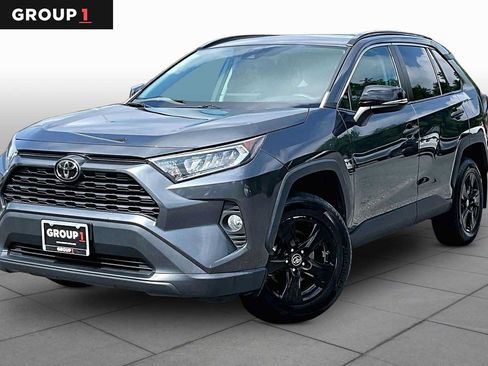 Used 2019 Toyota RAV4 XLE w/ Convenience Package AWD/4WD image 1