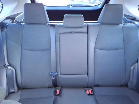 Used 2021 Toyota RAV4 LE image 19