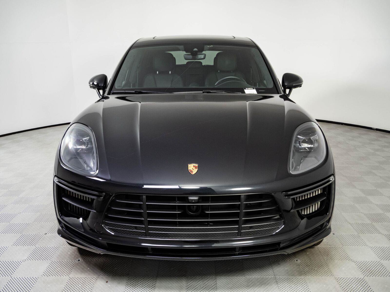 Used 2021 Porsche Macan Turbo AWD/4WD image 35