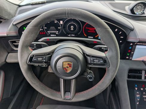 Certified 2022 Porsche Taycan GTS image 21