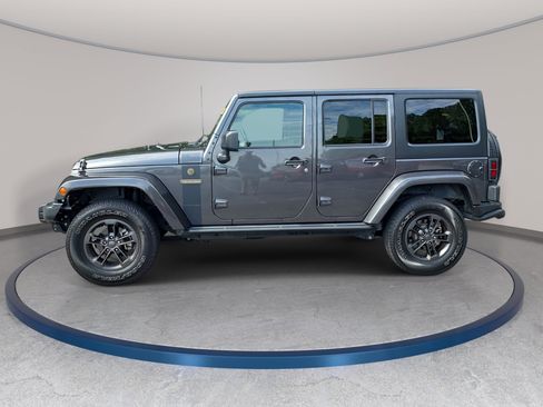 Used 2018 Jeep Wrangler Unlimited Sport AWD/4WD image 3