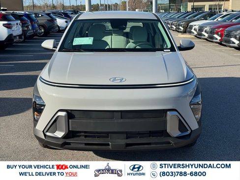 New 2026 Hyundai Kona SE image 6