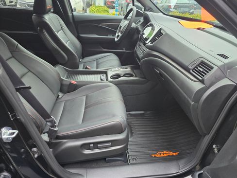 Used 2023 Honda Passport TrailSport image 11
