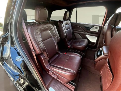 Used 2023 Lincoln Aviator Black Label w/ Dynamic Handling Package image 29