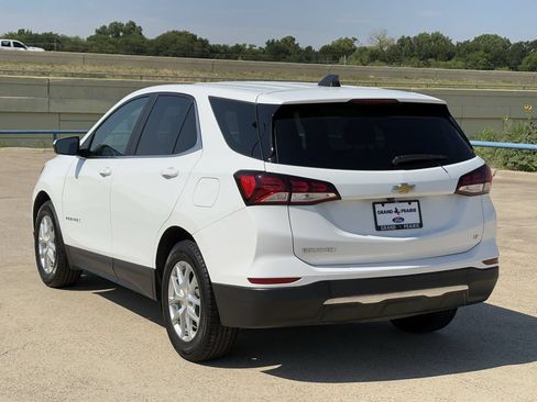 Used 2023 Chevrolet Equinox LT FWD image 5