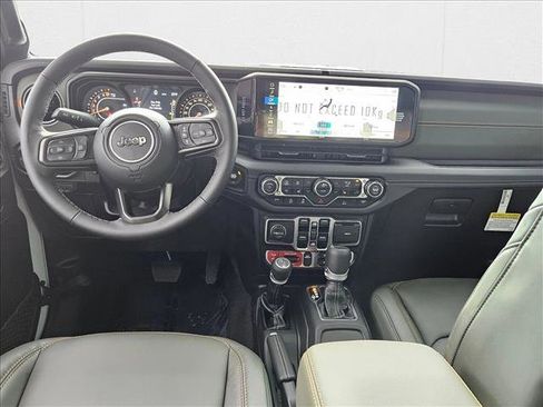 New 2025 Jeep Gladiator Mojave w/ Convenience Group image 14