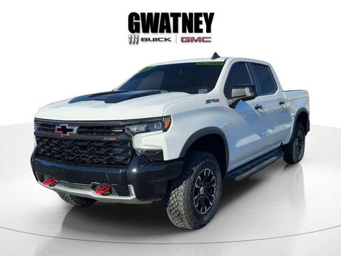 Used 2023 Chevrolet Silverado 1500 ZR2 AWD/4WD image 3