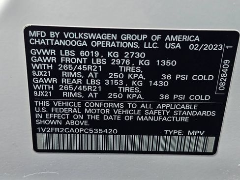 Used 2023 Volkswagen Atlas SEL Premium AWD/4WD image 30