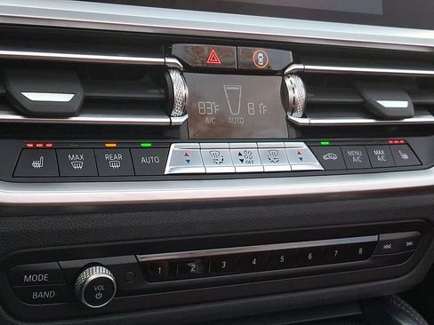 Used 2023 BMW 430i xDrive Convertible w/ M Sport Package image 13