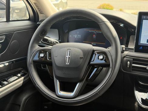 Certified 2024 Lincoln Corsair AWD w/ Equipment Group 101A image 17