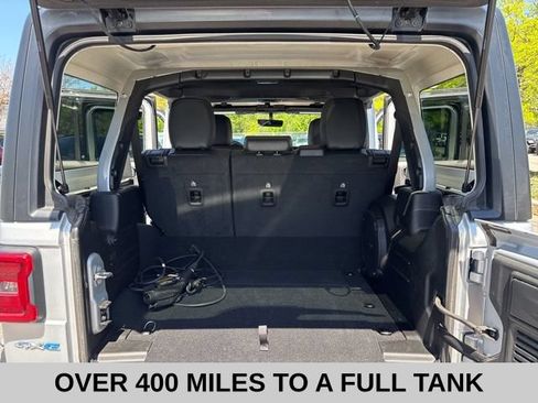 Used 2023 Jeep Wrangler Unlimited Sahara AWD/4WD image 34
