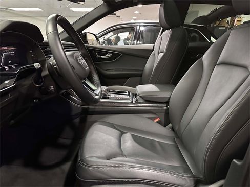 Used 2025 Audi Q8 Premium w/ Convenience Package image 14