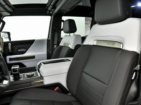 New 2025 GMC Hummer EV 3X image 6