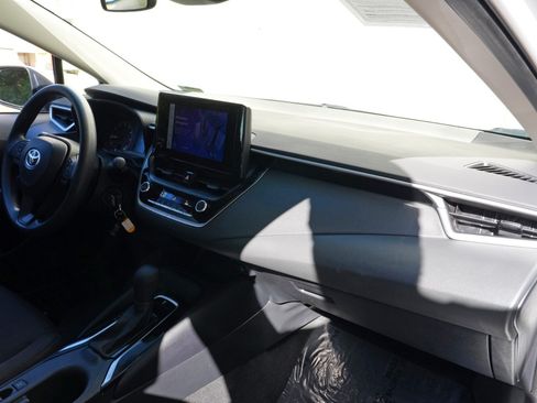 Used 2023 Toyota Corolla LE w/ Carpet Mat Package (TMS) FWD image 13