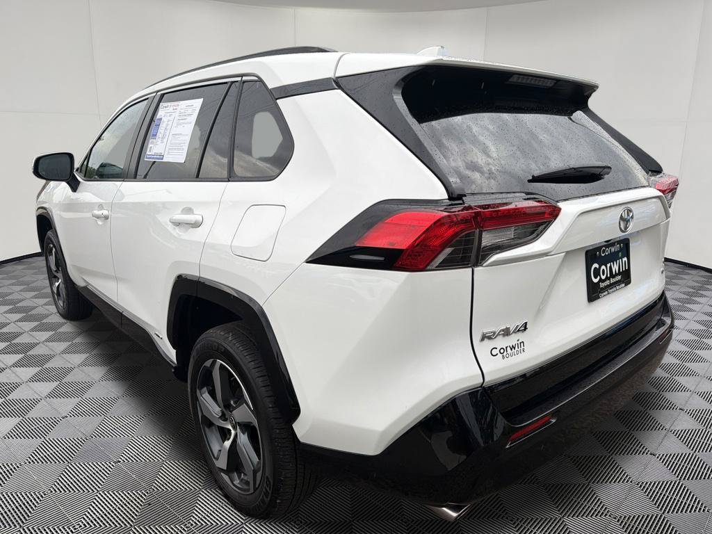 Used 2025 Toyota RAV4 SE AWD/4WD image 5