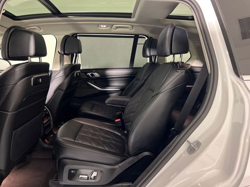 Used 2026 BMW X7 xDrive40i image 14