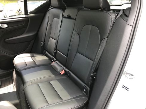 Used 2025 Volvo XC40 B5 Plus w/ Protection Package Premier AWD/4WD image 26