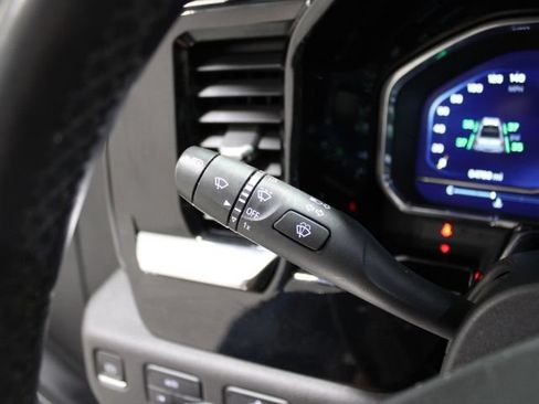 Used 2023 Chevrolet Silverado 1500 RST AWD/4WD image 40